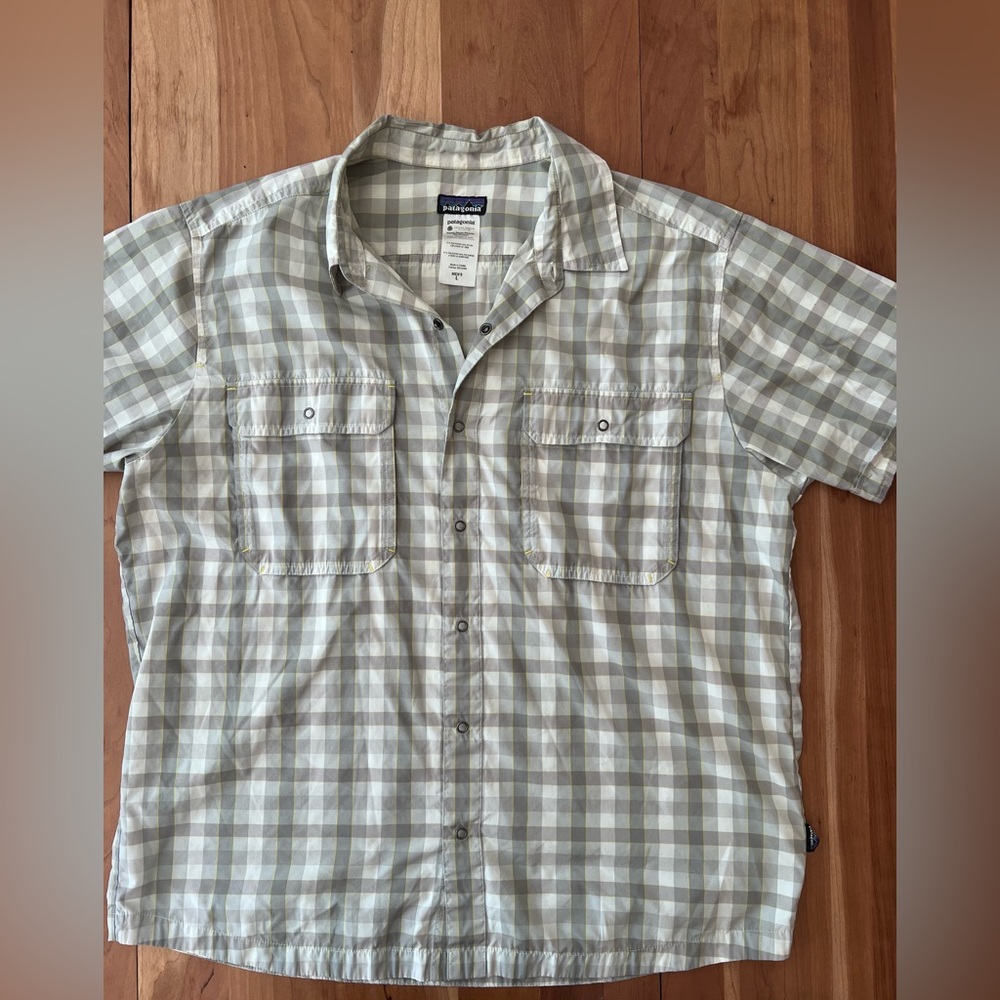 Patagonia Short-Sleeve Plaid Button-Down Shirt in Light Gray and White